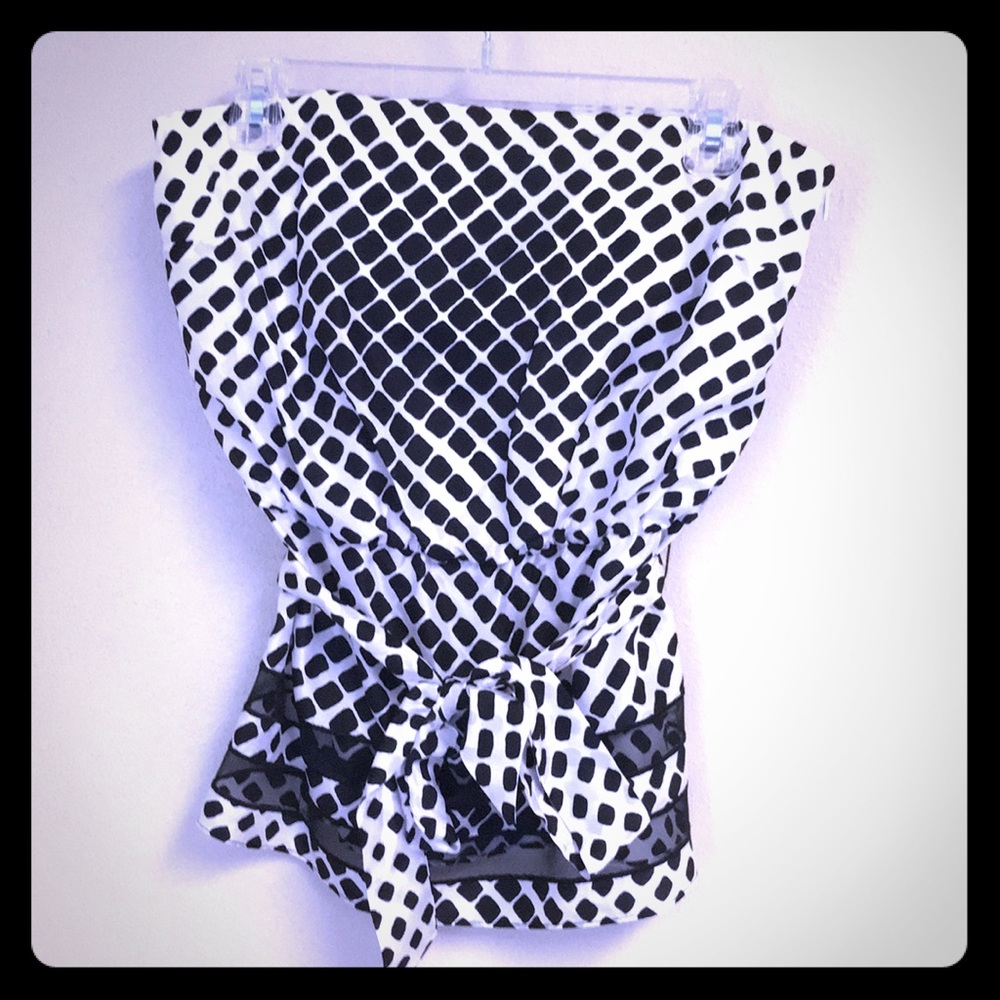 White House/Black Market bustier
